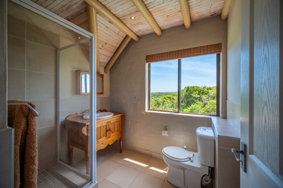 4 Bedroom Property for Sale in St Francis Field Eastern Cape